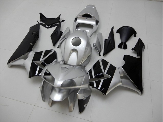 Carénage Moto CBR 600 RR 2005-2006 - Argent Noir Carénage Moto CBR 600 RR 2005-2006 - Argent Noir