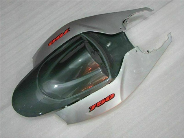 Carénage Moto GSXR 600 / 750 K6 2006-2007 - Argent Noir Carénage Moto GSXR 600 / 750 K6 2006-2007 - Argent Noir