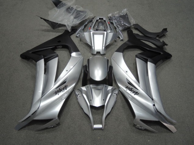 Carénage Moto ZX10R 2011-2015 - Argent Noir Ninja Carénage Moto ZX10R 2011-2015 - Argent Noir Ninja