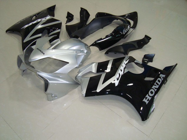 Carénages Moto CBR 600 F4i 2004-2007 - Noir Argent Carénages Moto CBR 600 F4i 2004-2007 - Noir Argent